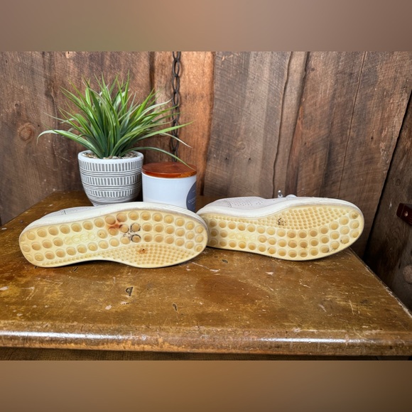 Ecco Taupe Leather Sneaker - size 5/6 - Picture 8 of 10